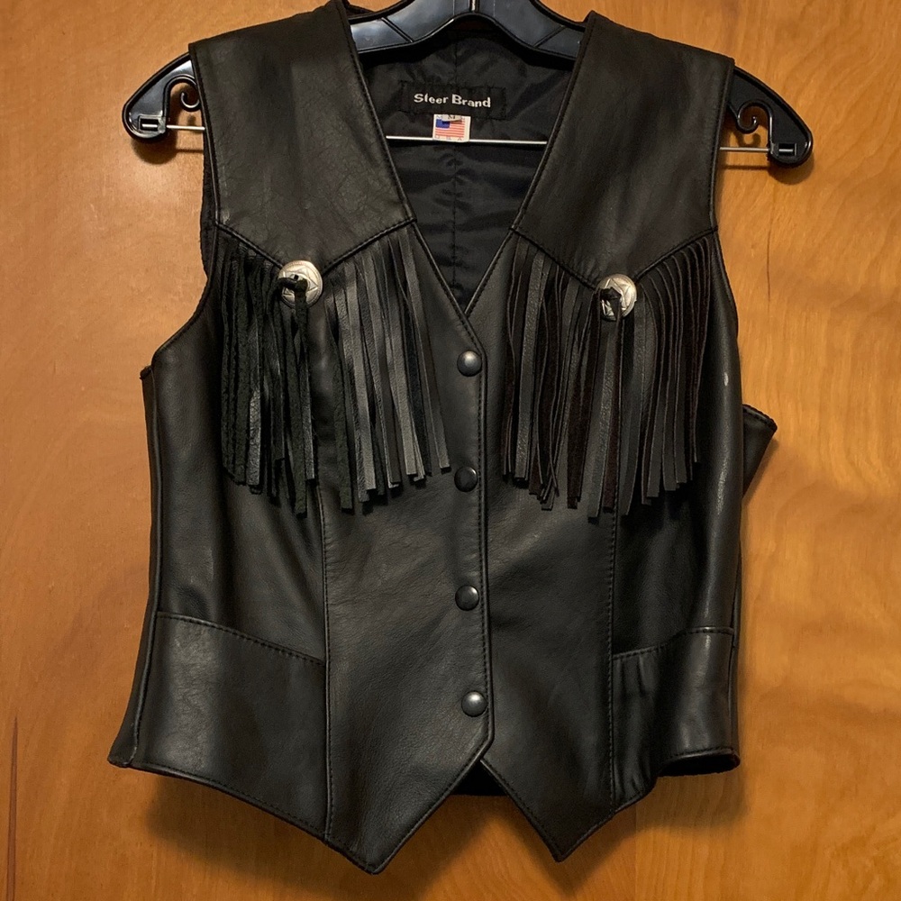 Black Leather Fringe Vest - Picture 3 of 4